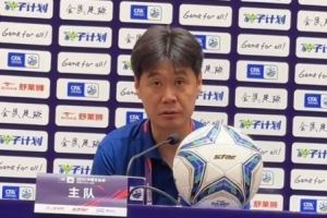 李霄鹏：孙正傲伤势可能有点麻烦 有时拼了得不到结果这就是足球